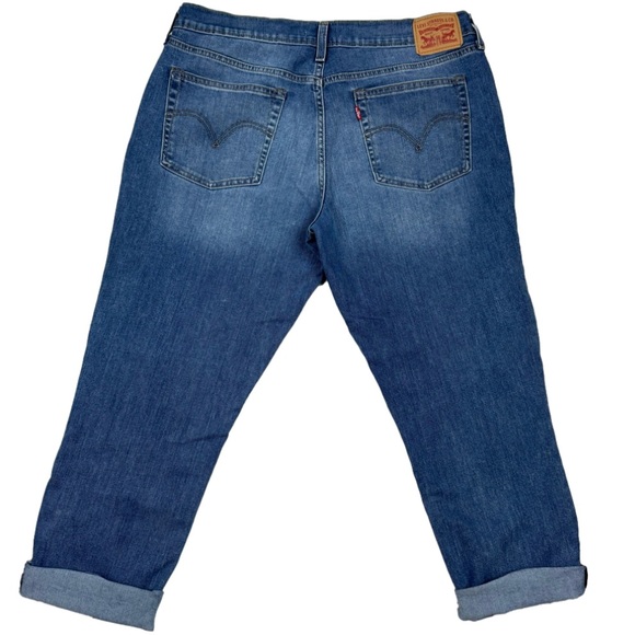Levi’s Boyfriend Cuffed Crop Mid-Denim Wash Jeans - Picture 3 of 11